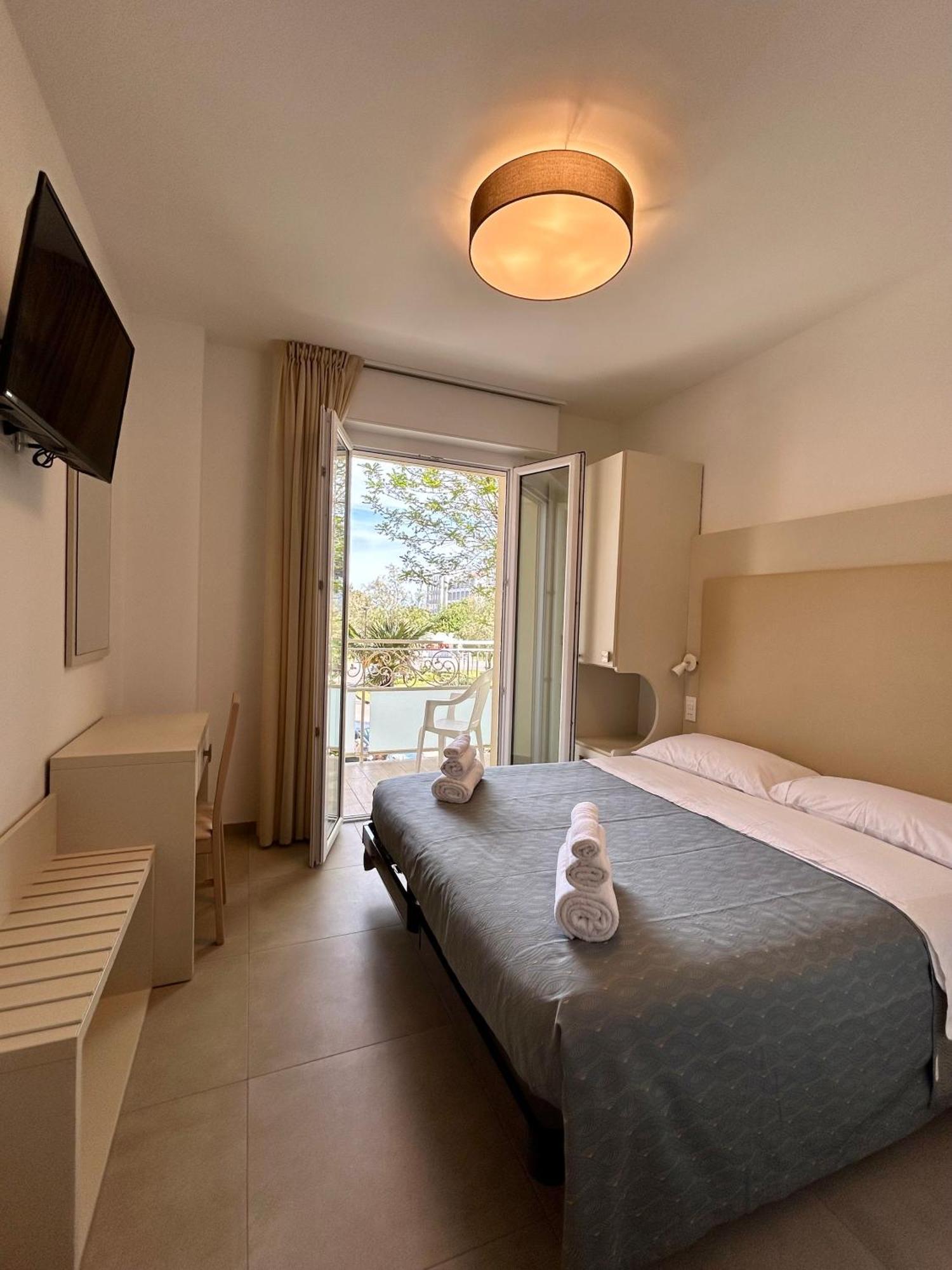Hotel Brigantino Milano Marittima Esterno foto